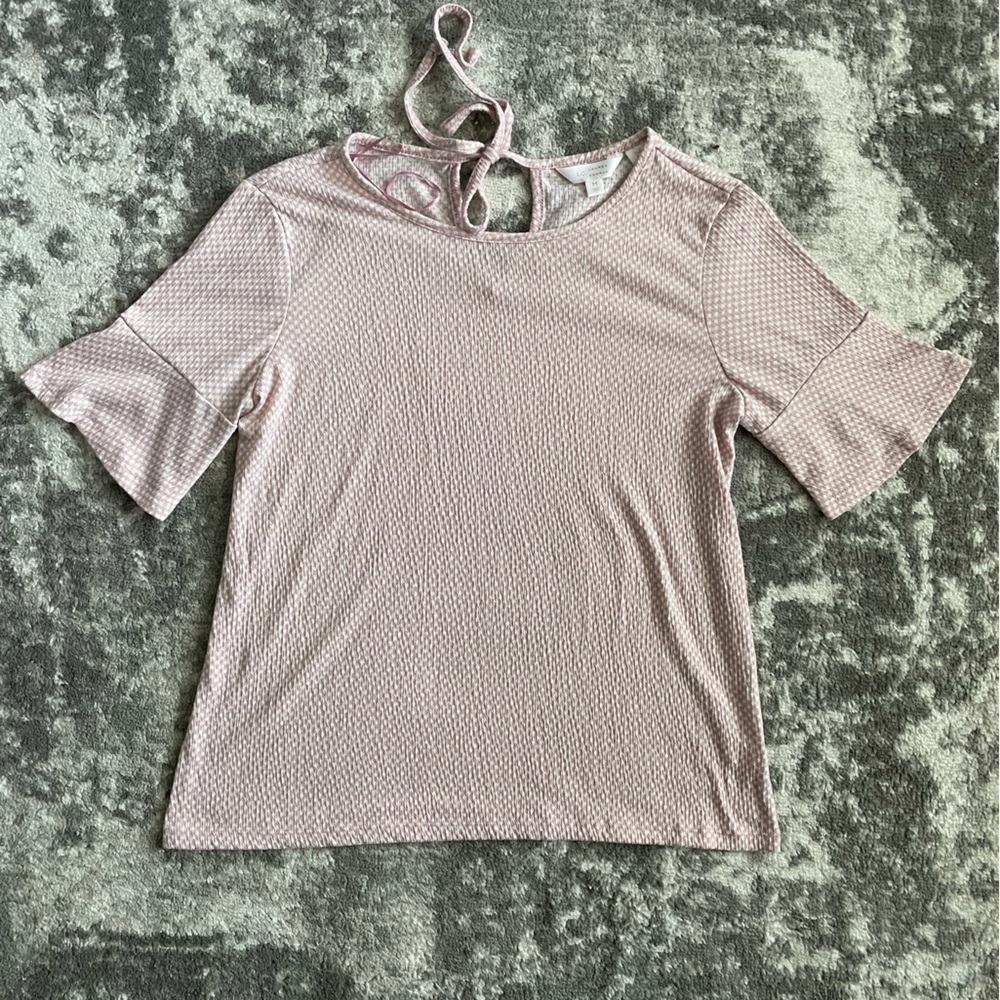 Lauren Conrad Cream and Pink Soft Textured Knit Short Bell Sleeve Top Medium